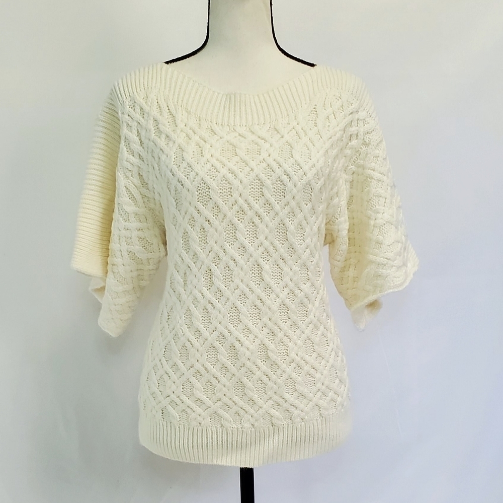 A.n.a. Round Neck Knit Sweater Short Sleeve Top